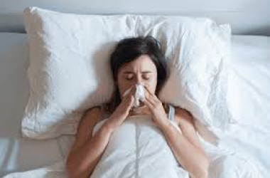 Để không bị đau họng, nghẹt mũi khi ngủ máy lạnh vào ban đêm